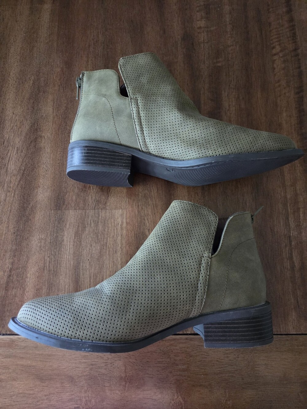 Serra Olive Green Ankle Boots Granola Girl Fall Textured Size 10 - Picture 2 of 5